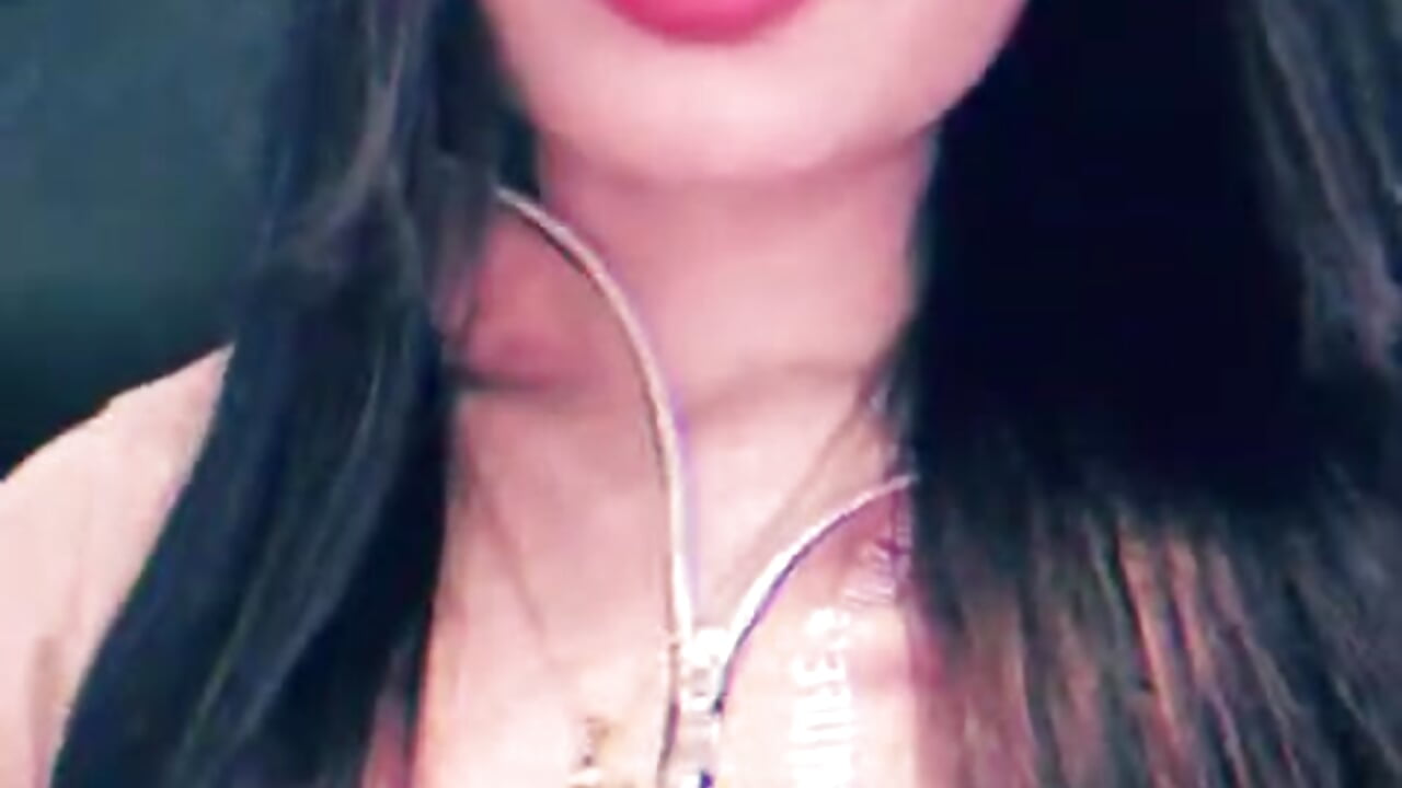 🍒🎀 - vidéo du modèle de showcams briny_saez