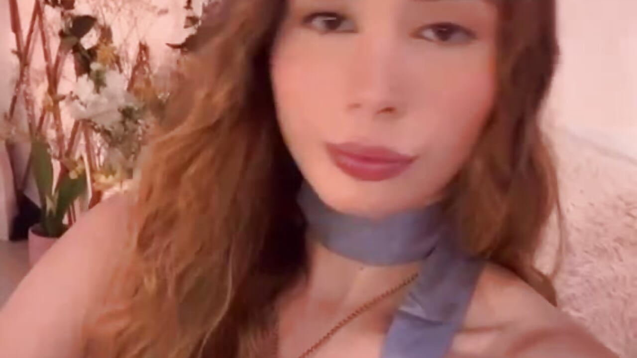 WhatsApp Video 2026-06-24 at 10,42,27 PM (1) - copia - סרטון של Lovelymoon_, דוגמן/ית מצלמה