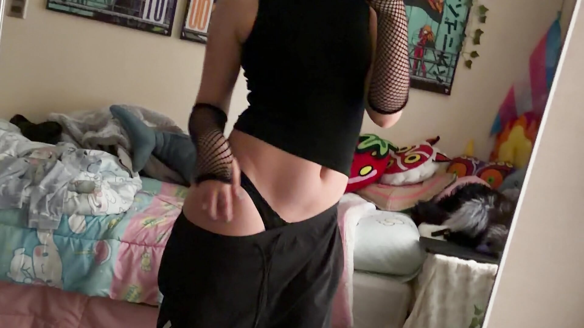 Si te gusta como me veo? 🤭 - video by trinilup cam model