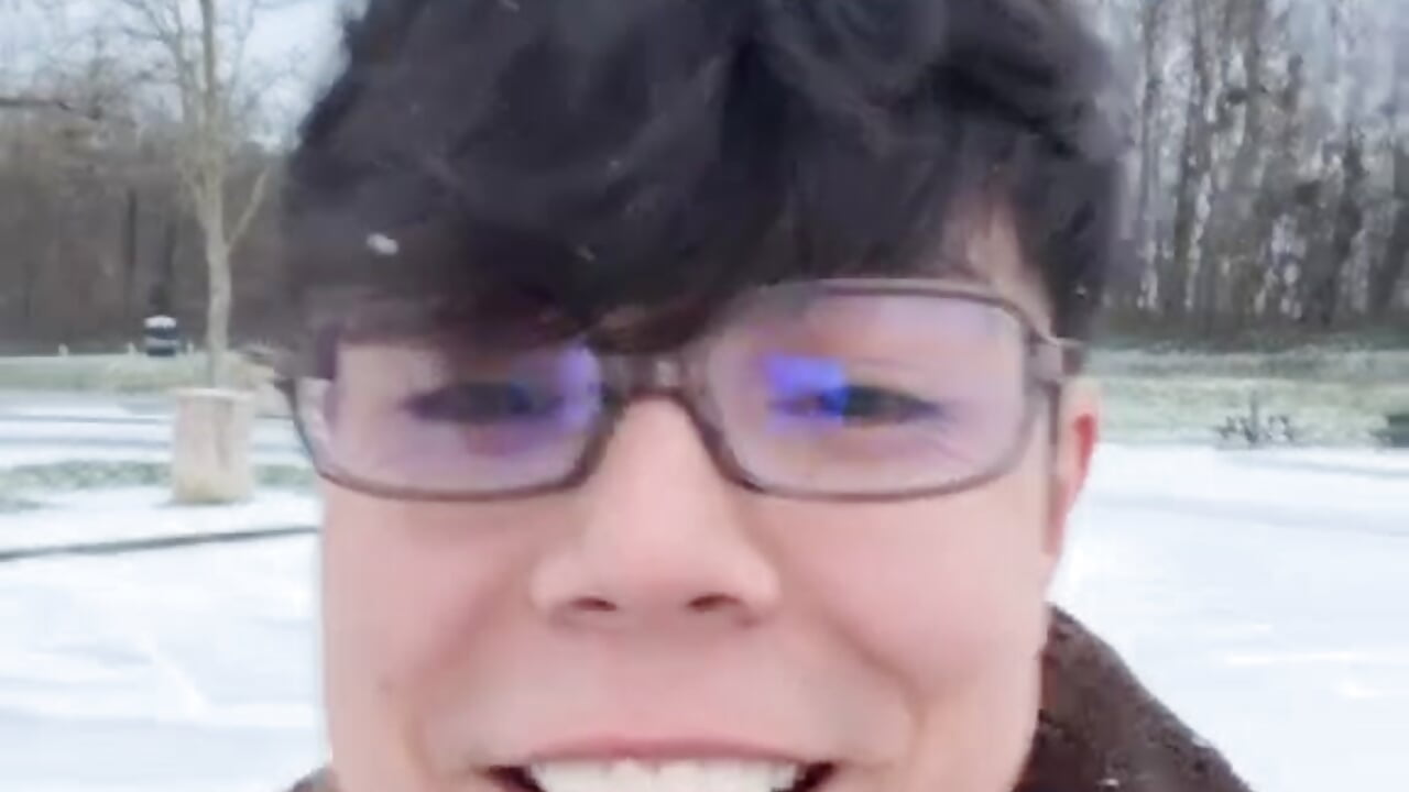 WhatsApp Video 2026-04-24 at 13,03,12 - vidéo du modèle de showcams red_killer