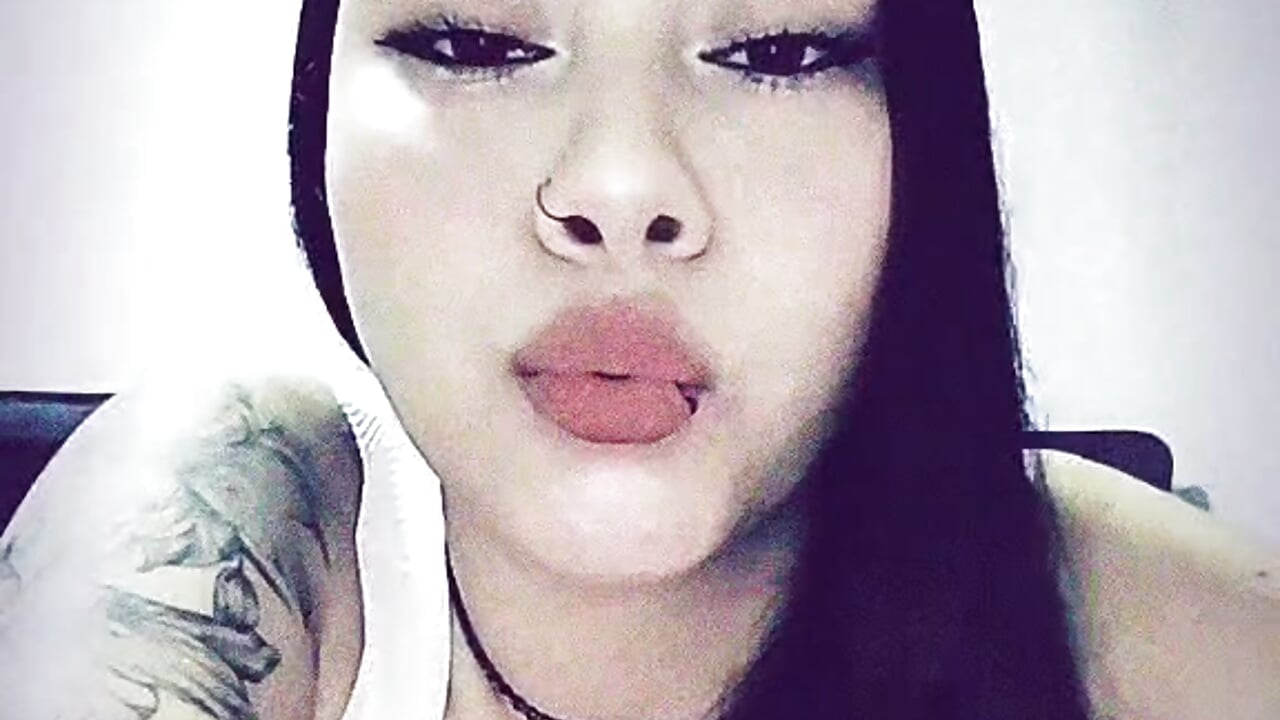 1000268500 – video modela na kameri FreyandQuinn