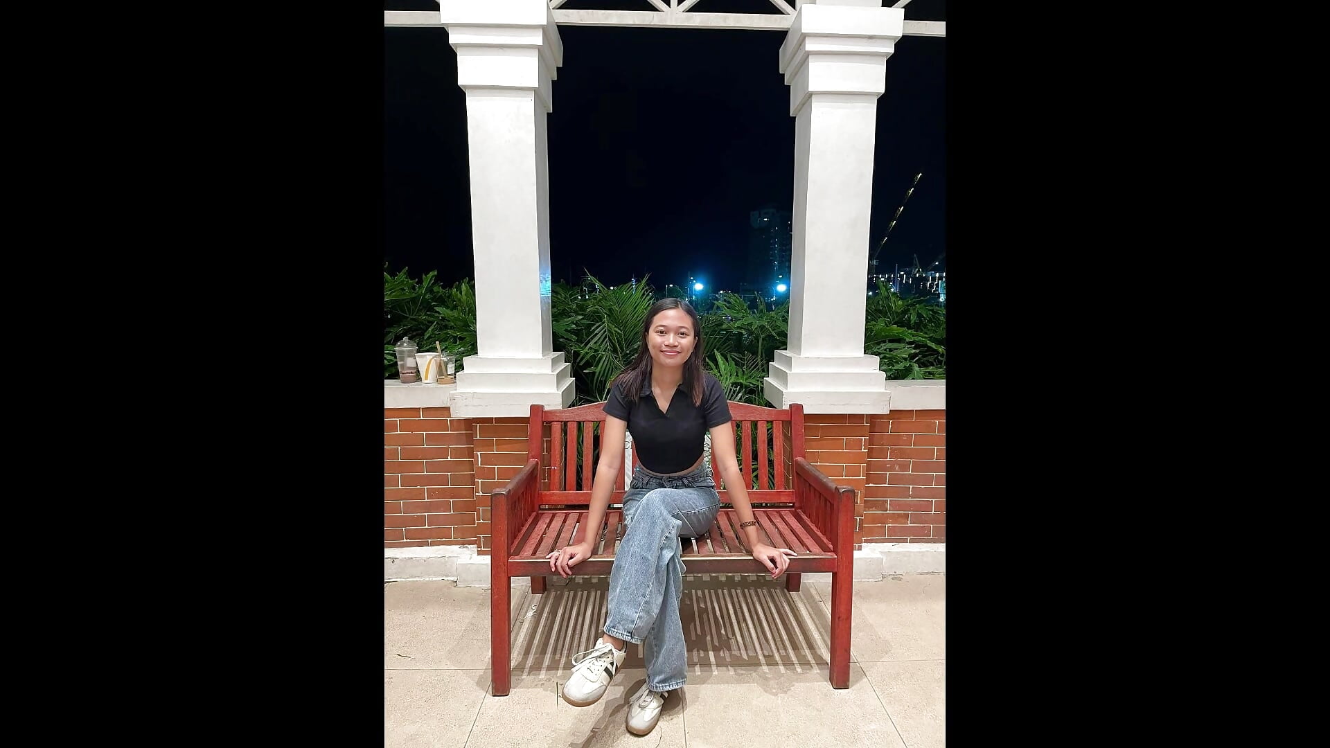 A L O N E L Y N I G H T - vídeo de VincenzaHertler modelo de câmara