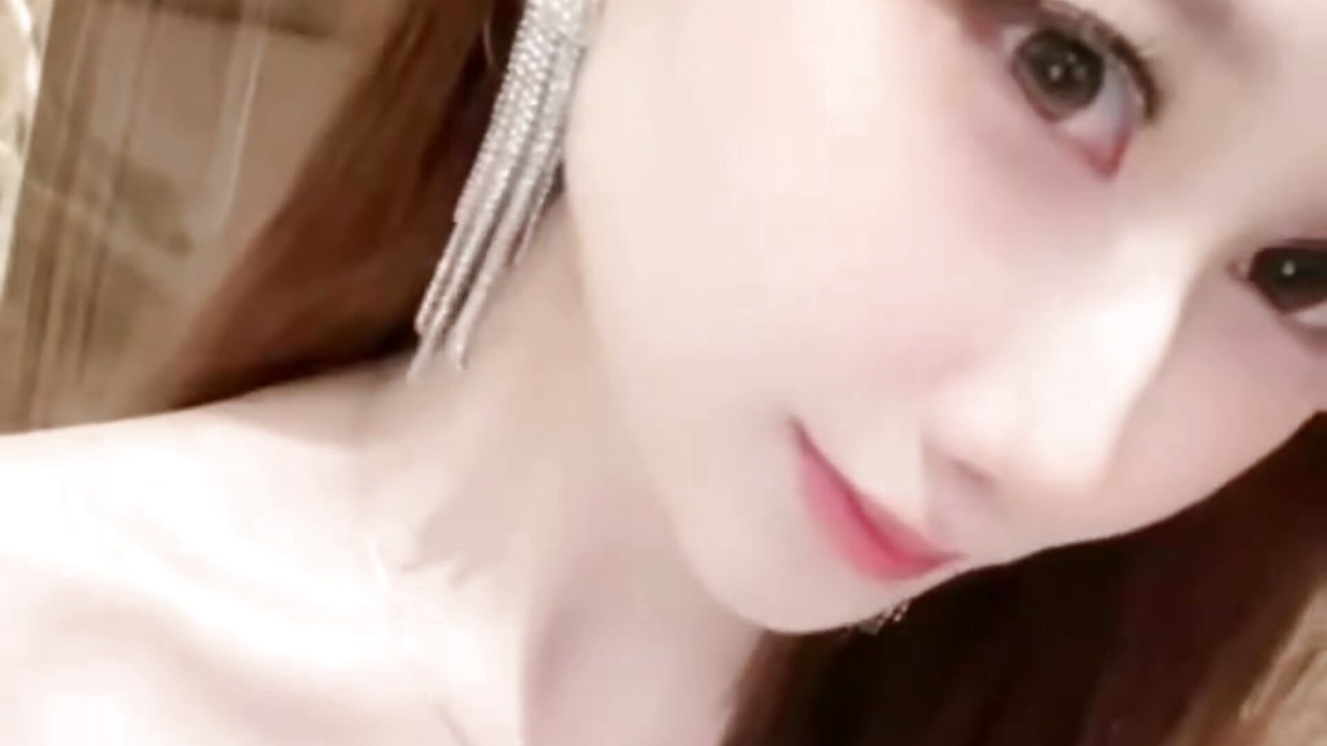 Cuttie cut vids - video oleh RuthWeinraub kamera model