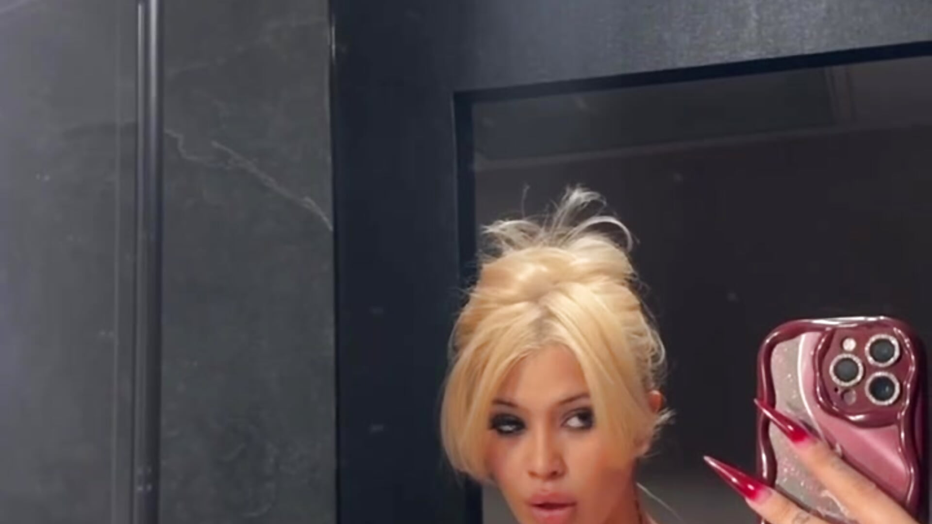 Vibe's - video av Stormi_Mur cam-modell