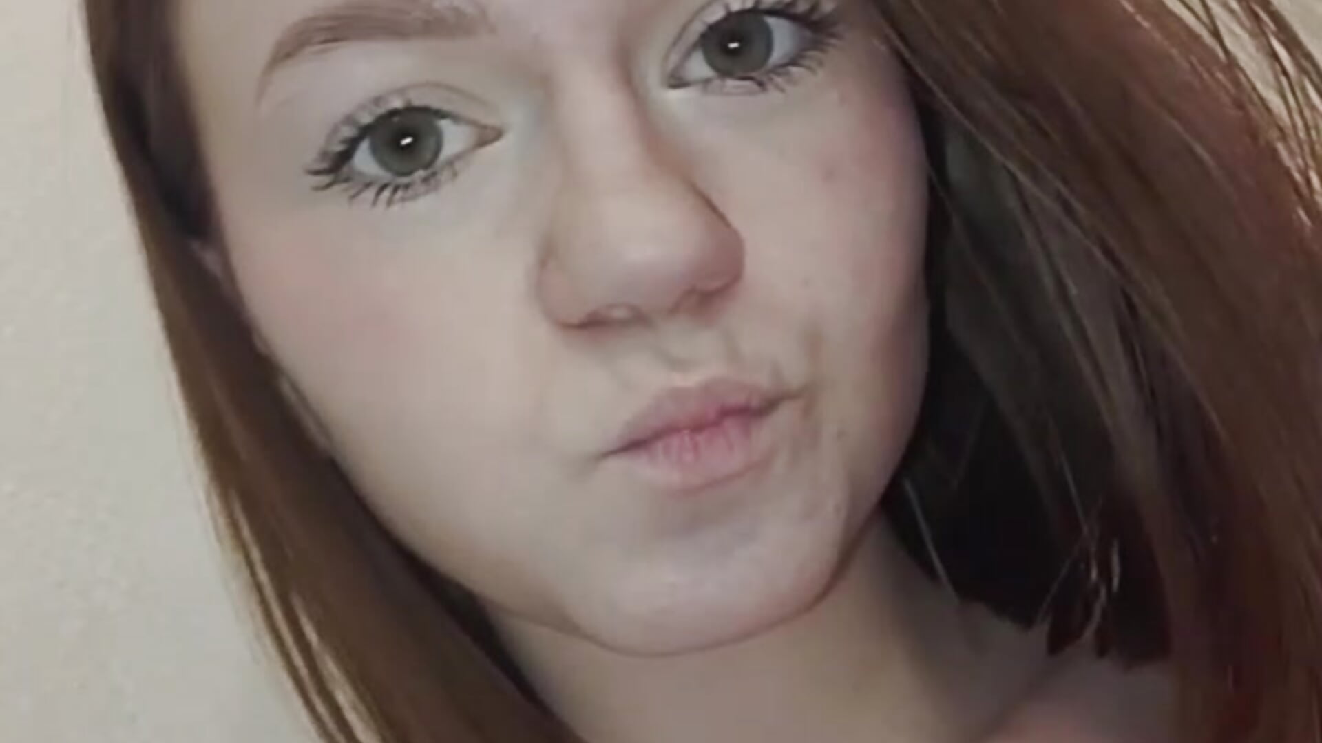 I'm just fooling around > - video di VeronaPavlock modella di cam
