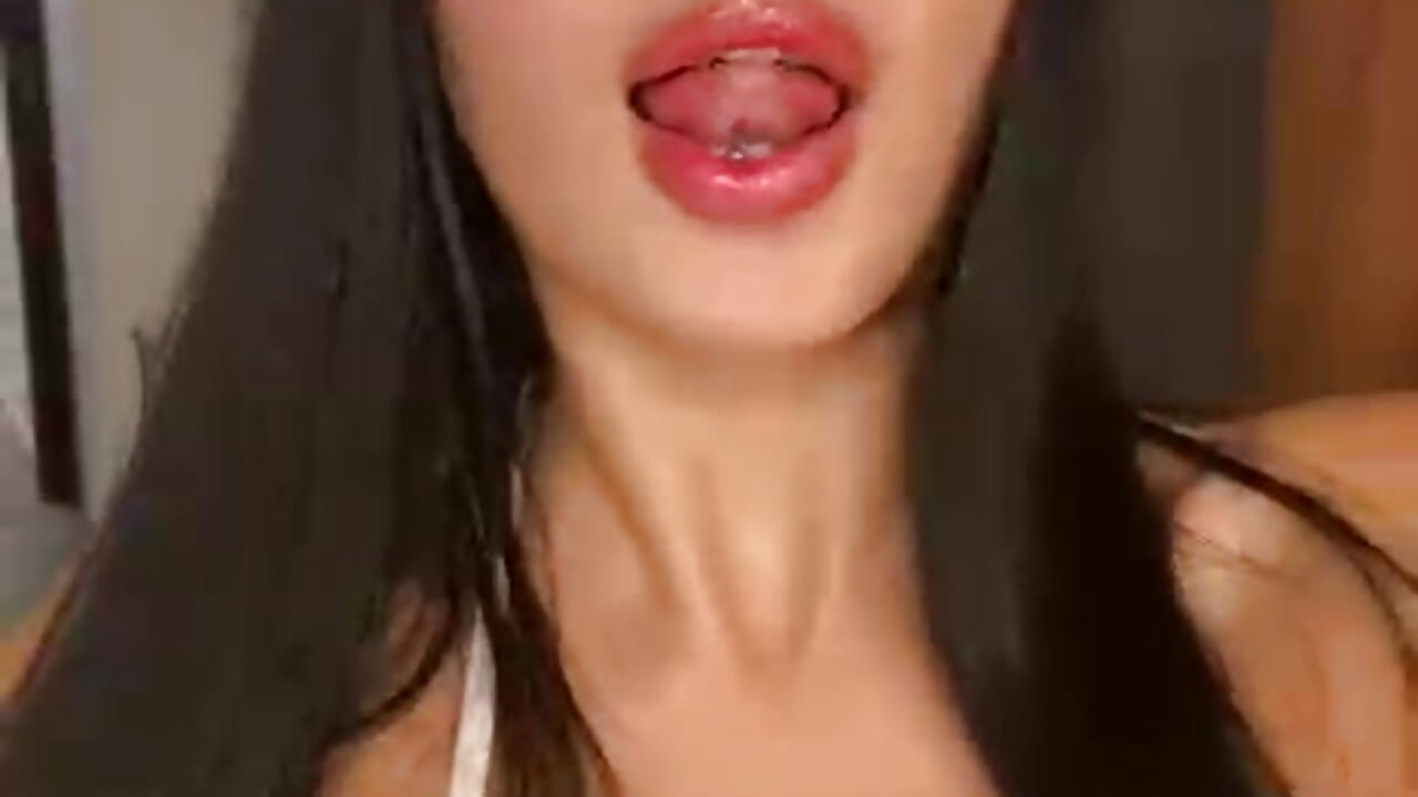 Do you know who is behind this mask? - amber_willown video