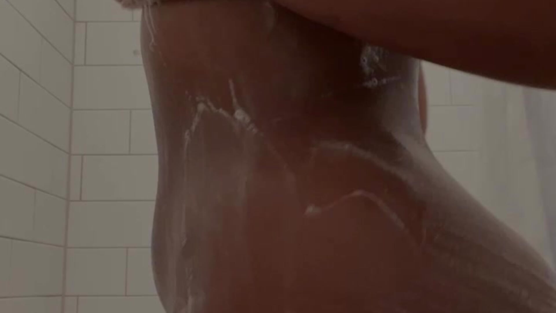 watch mistress get clean – video af mistressmorethan cam-model