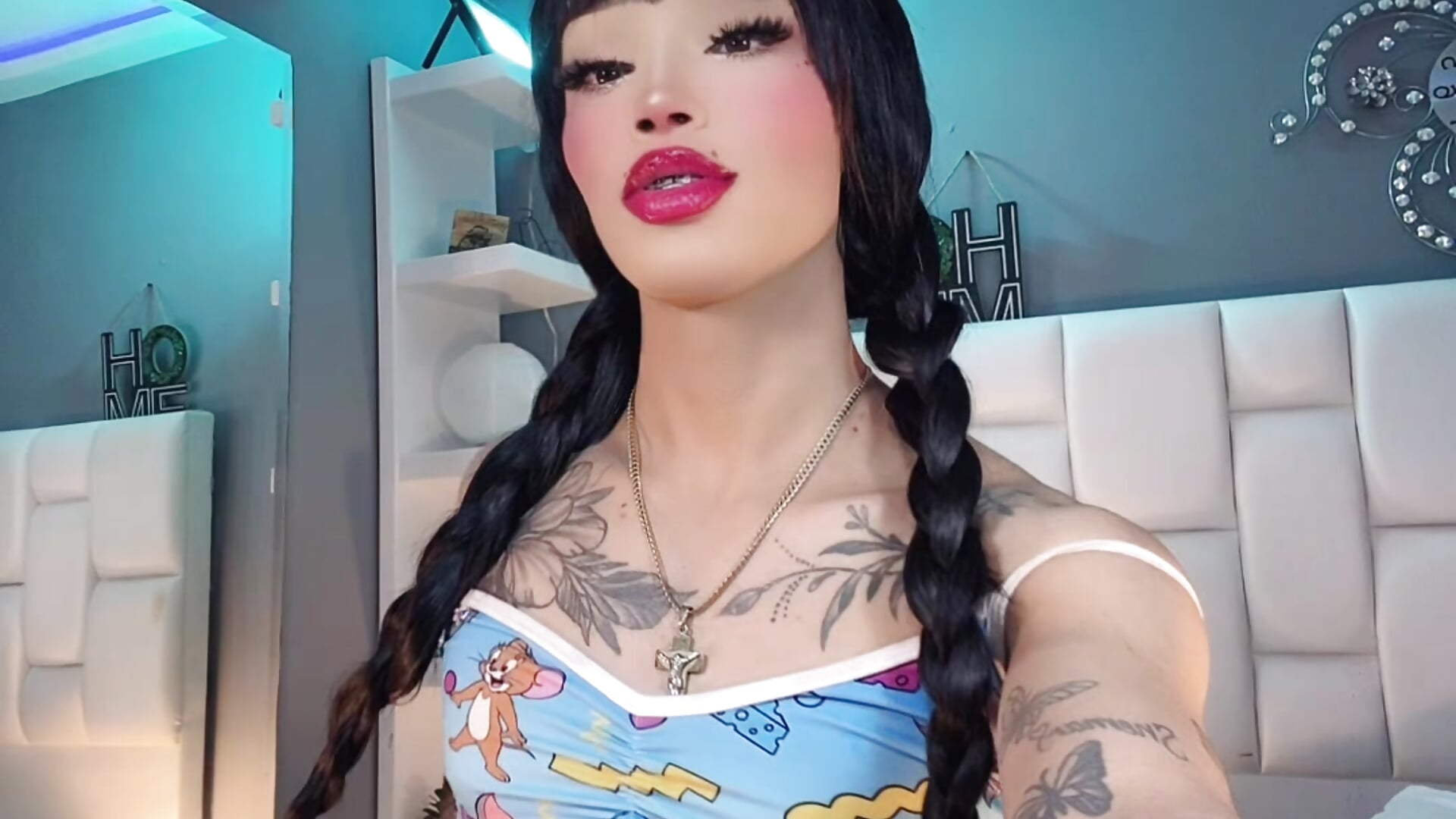 🐱🐭 – видео вебкам-модели ExoticlanaDoll