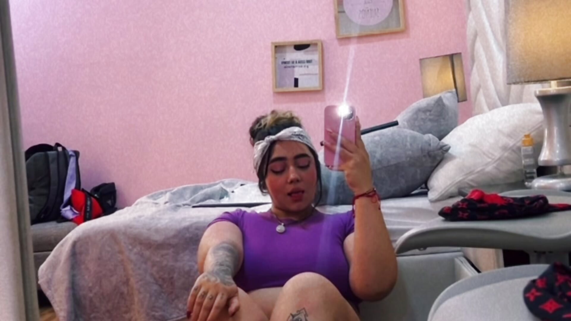 CAF6FACF-A8A2-4C65-ABBA-0CA4DB316CA2 - video by violettmonroe2 cam model