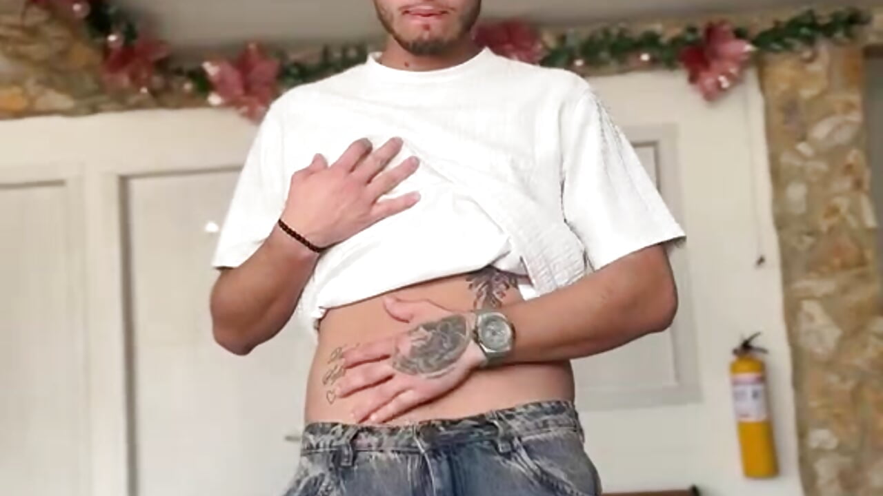 WhatsApp Video 2026-04-27 at 3,14,23 PM - відео від вебкаммоделі CrisGil