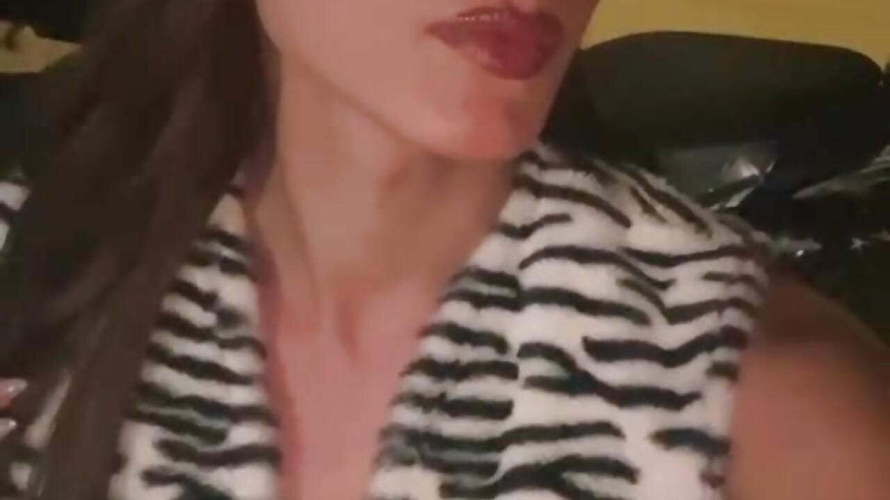 feeling sexy - відео від вебкаммоделі _shantallskinny_