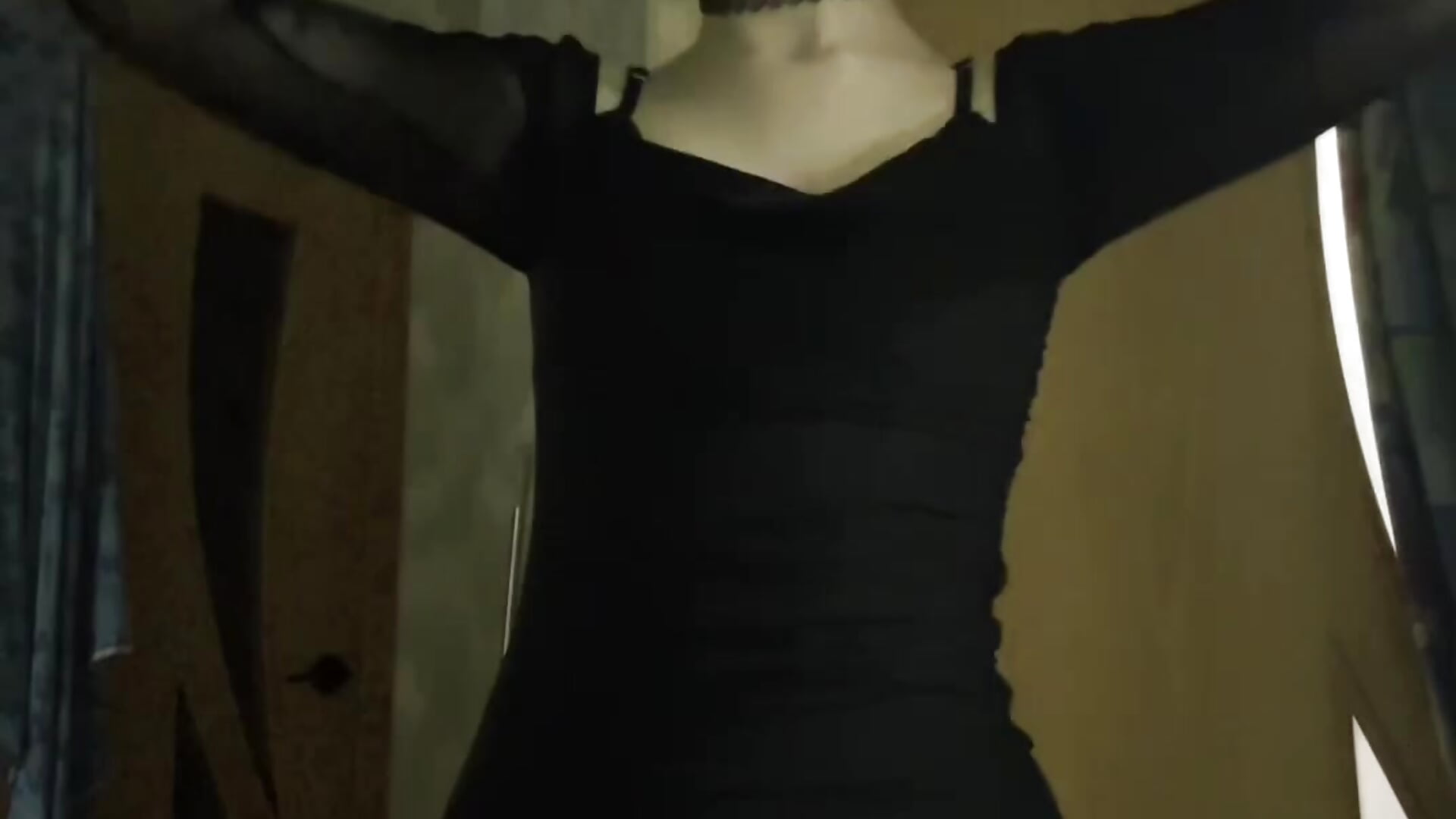hottest goth girl outfit - video oleh model kamera MalvinaGreif