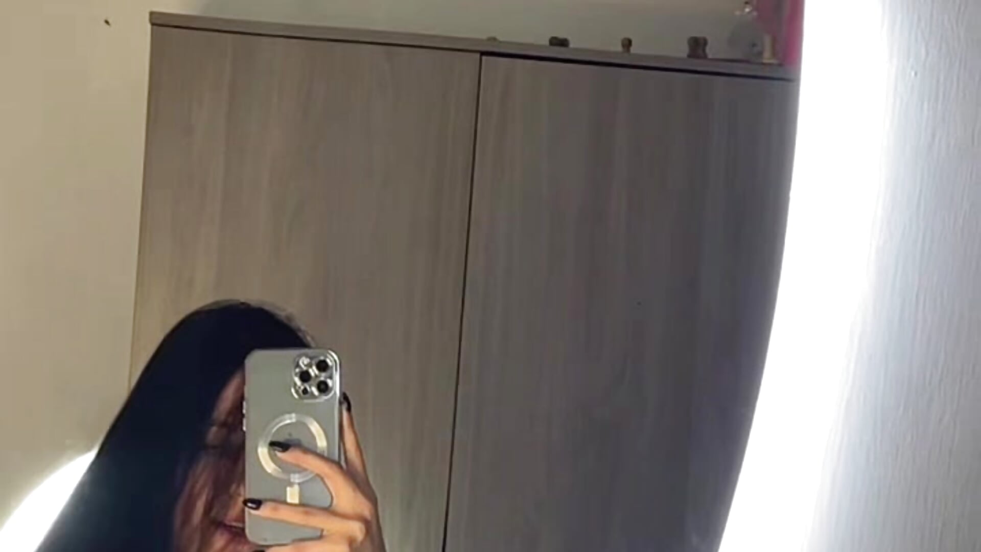 Soy un poco tímida – video od webkamerové modelky Reef5-2