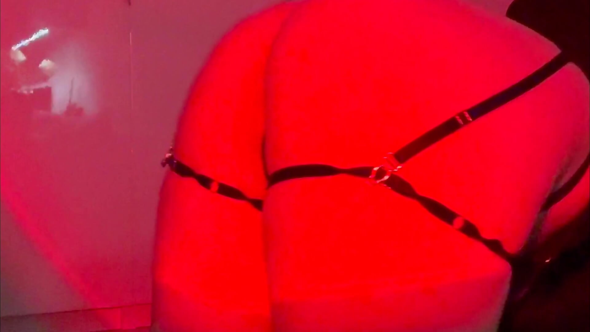 Sexy vaping - video di Bornsexyesterday modella di cam