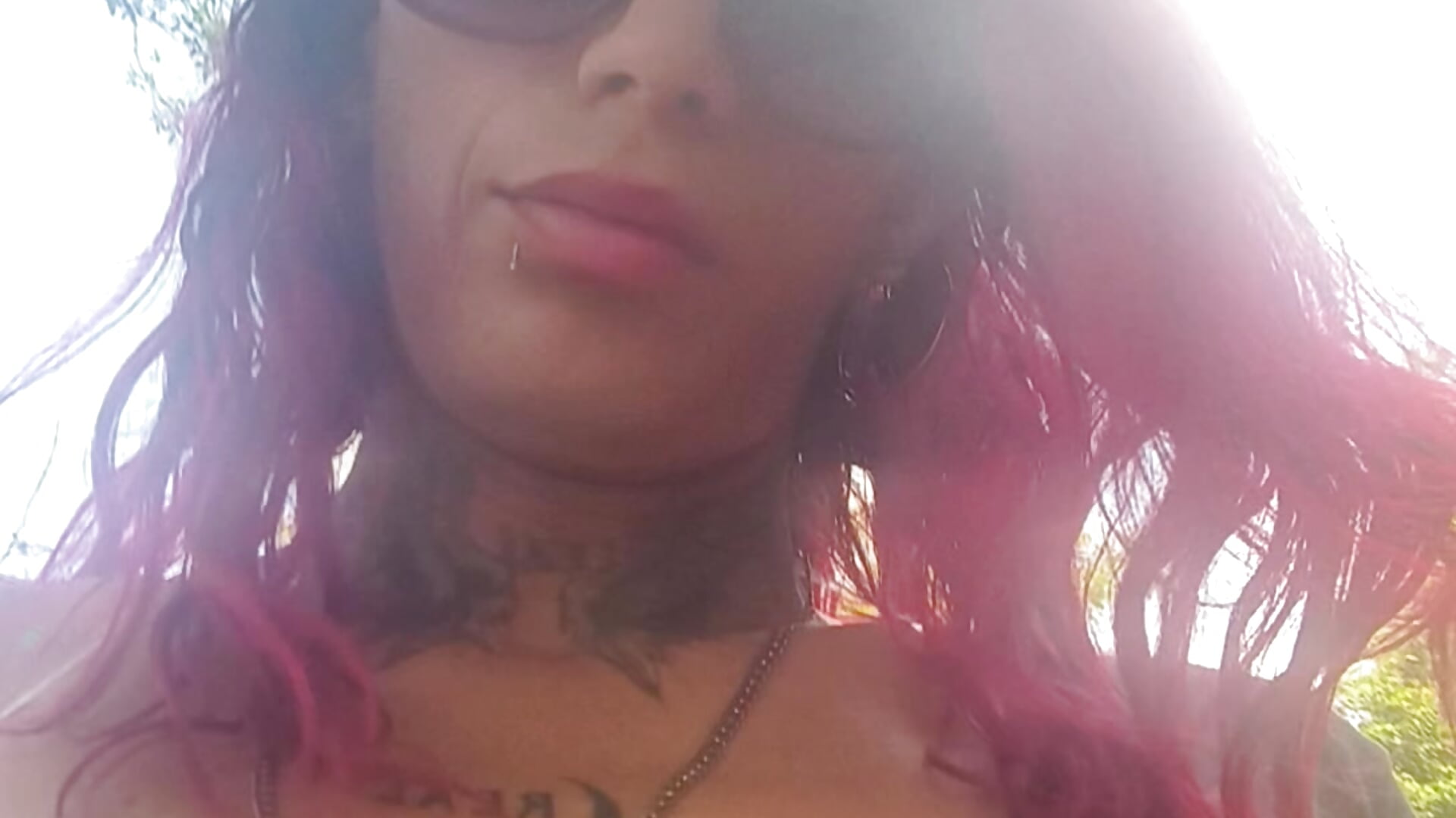 A short trip around town - video by sexx_goddess cam model