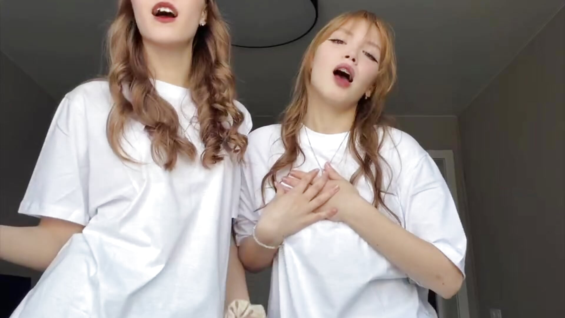 Sweet dance for you - vídeo de la modelo de cam SuzanBobson