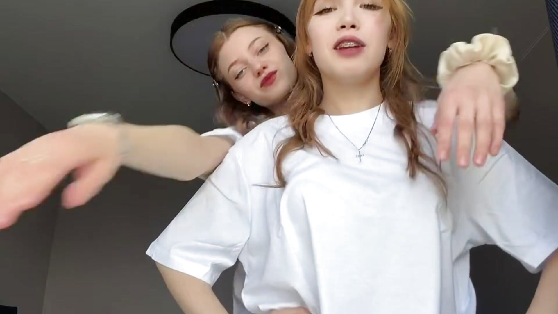 TOCA TOCA TOCA - vídeo de la modelo de cam SuzanBobson