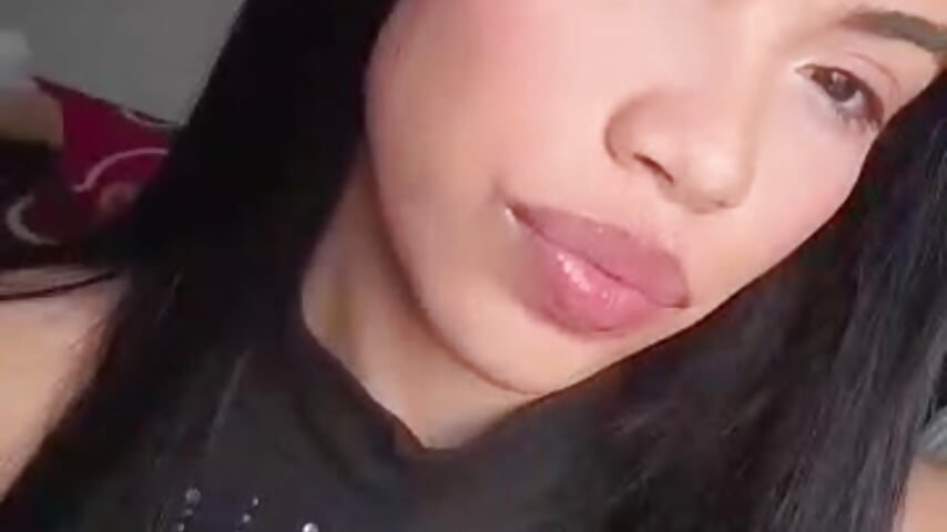 WhatsApp Video 2026-04-26 at 8,11,07 AM – video af AuroraHoney32 cam-model