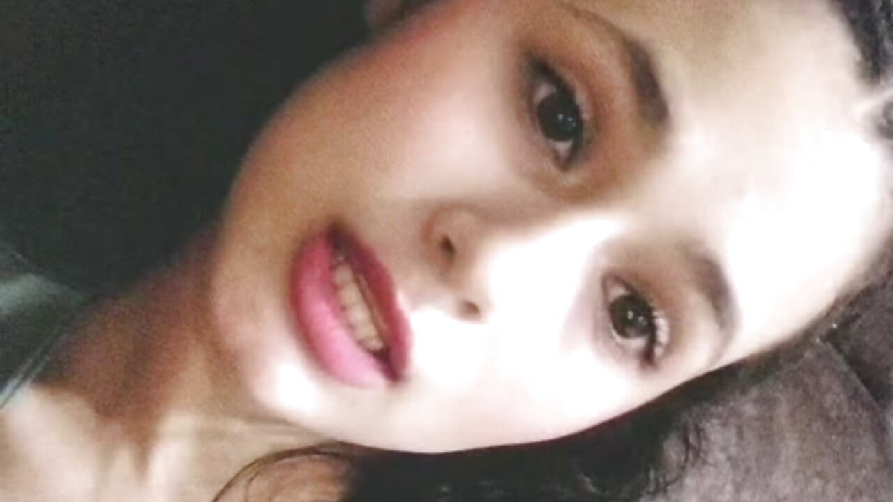 video while I wait - video by Baby_Elisee cam model