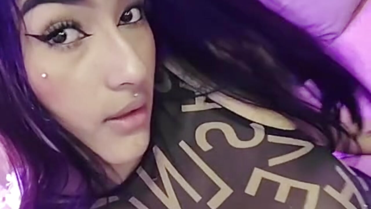 profile-intro-video-1777328351 - video by _Baby_lunaaa_ cam model