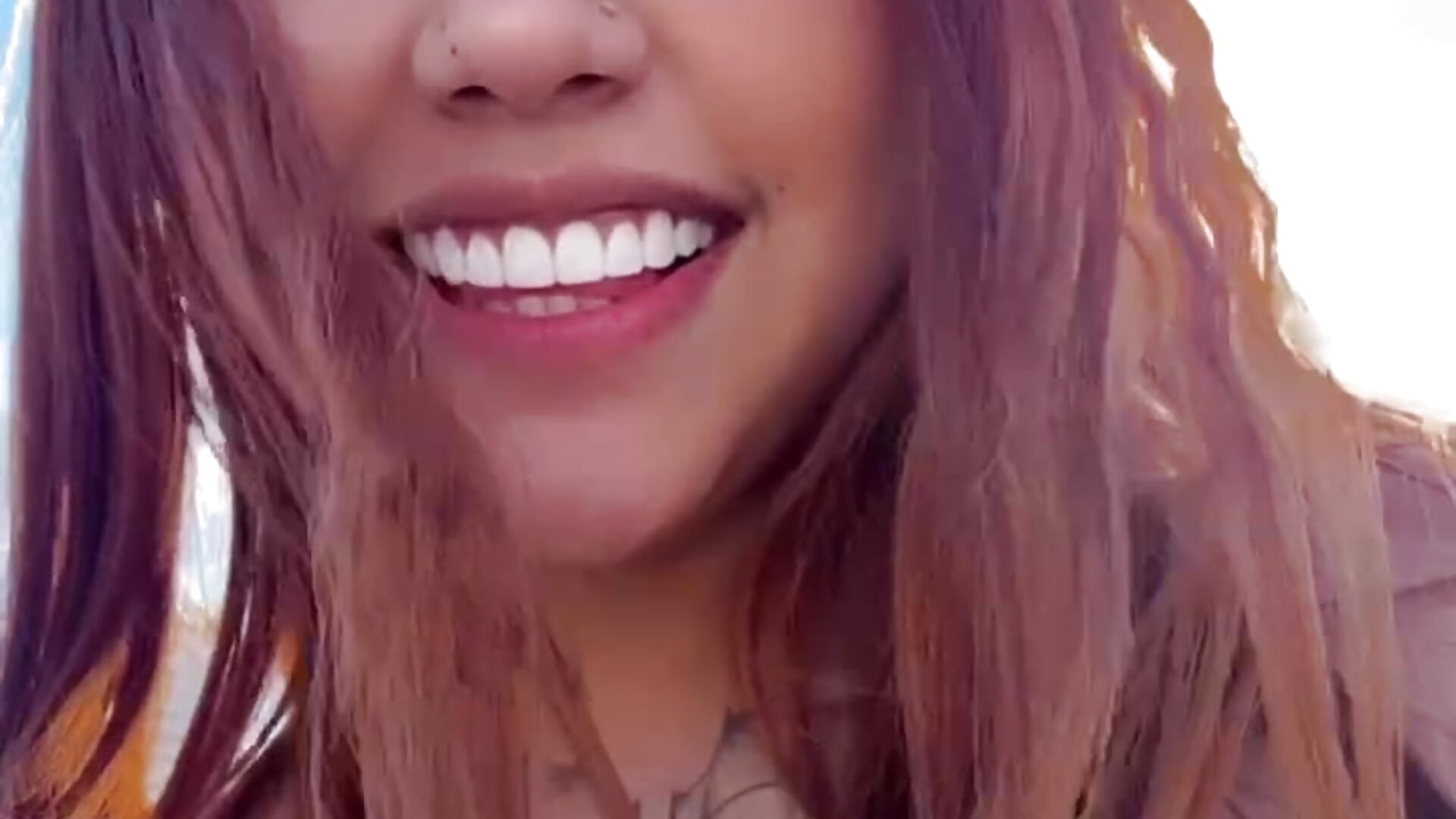 ´´ I konw you can`t resist me– miaelite kameramodell videója