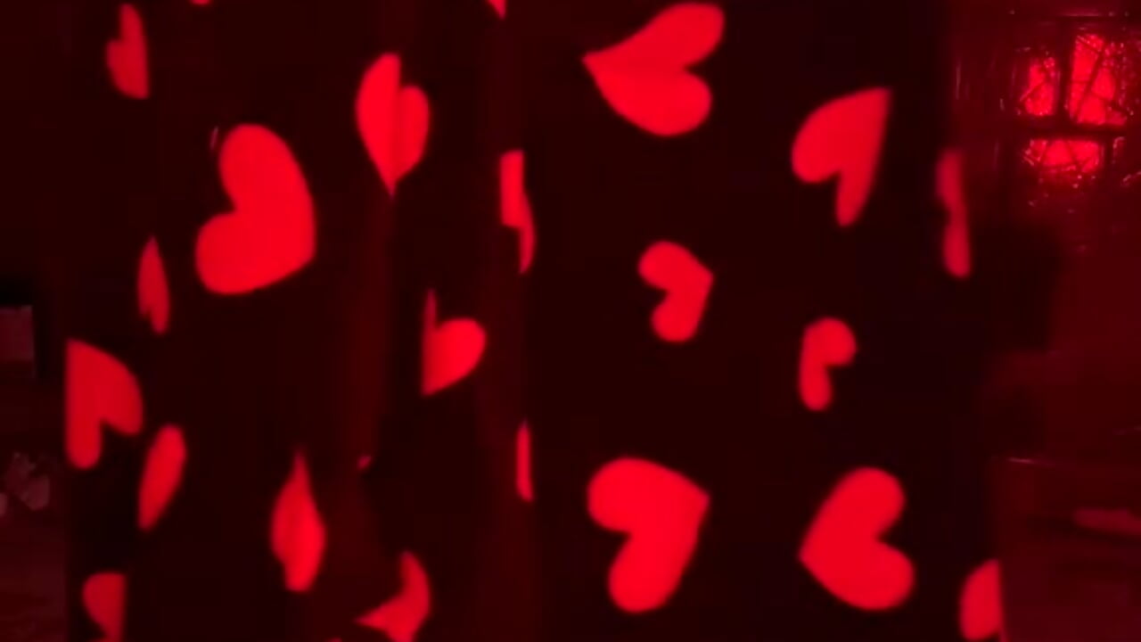 Meeee🙈🙈🙈 – video od webkamerové modelky Bunnybella20