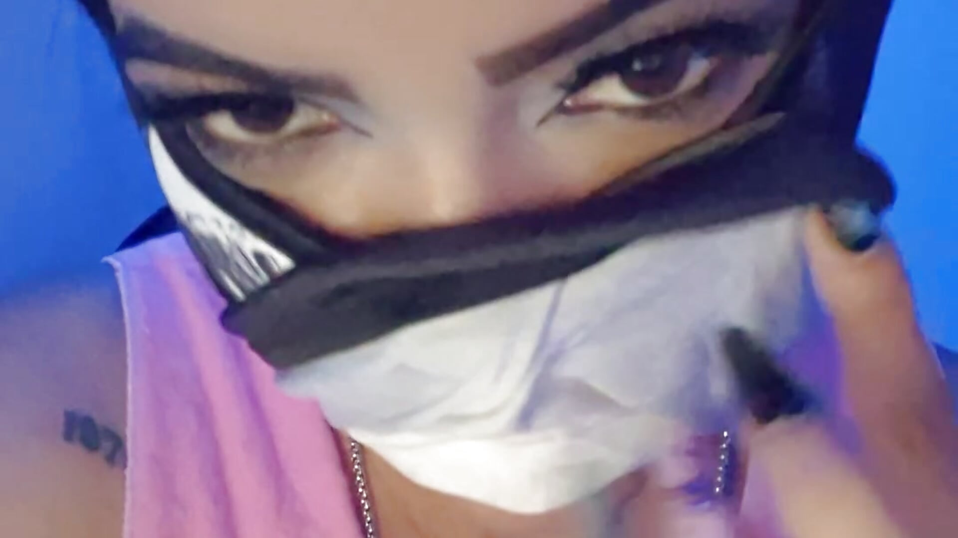 get caught - video by mysterious1023 cam model