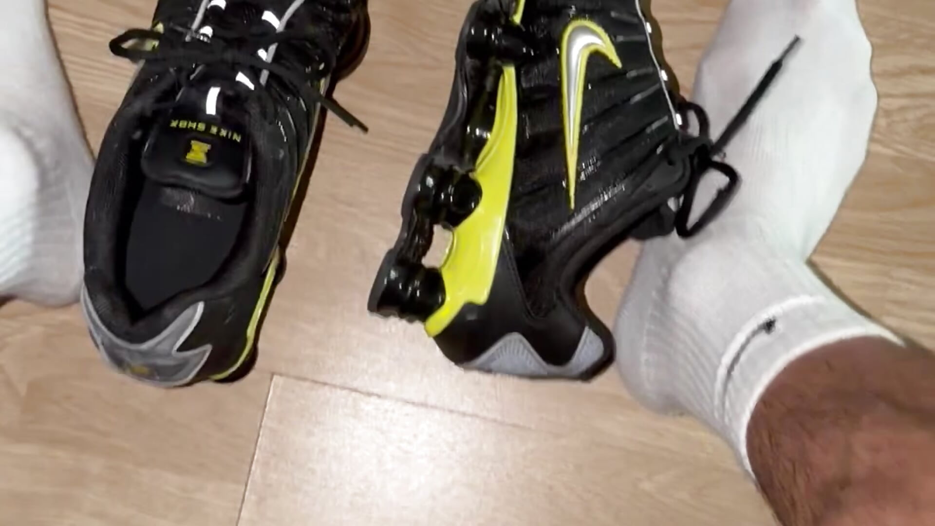 Feet aftergym for you 😈😏🔥 - βίντεο μοντέλου ANDREAS_MASTER