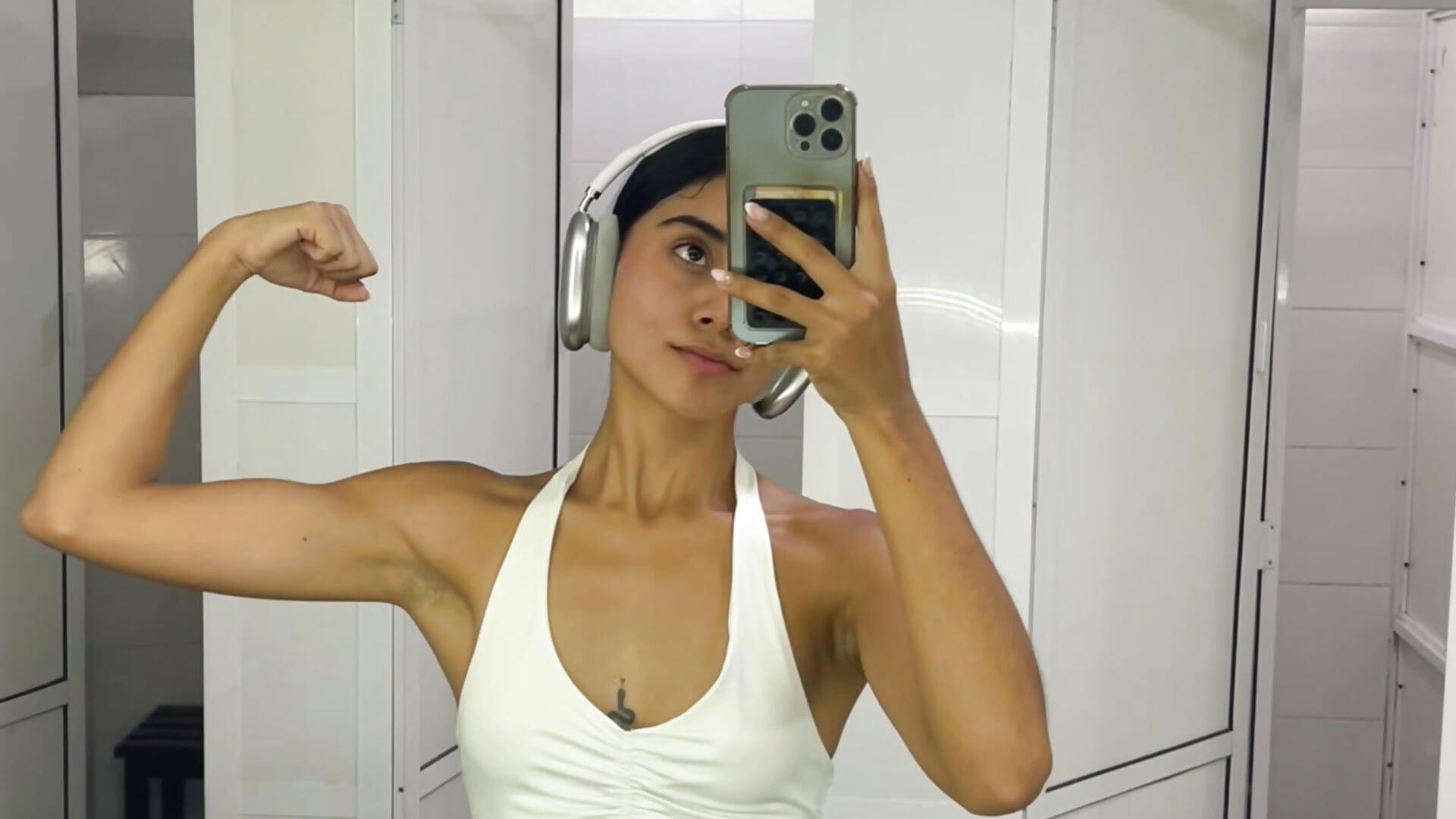 GYM GIRL