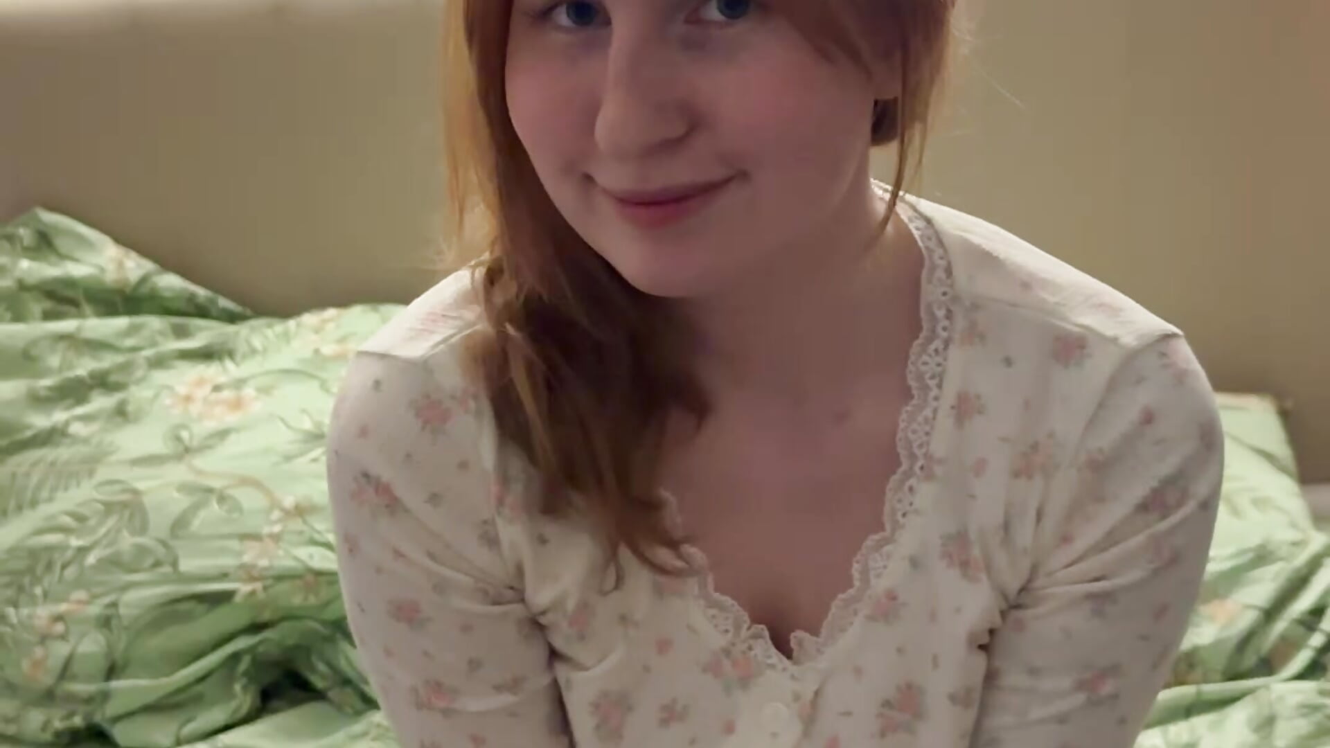Emily cutie <3 - video by _BlushBerry_ cam model