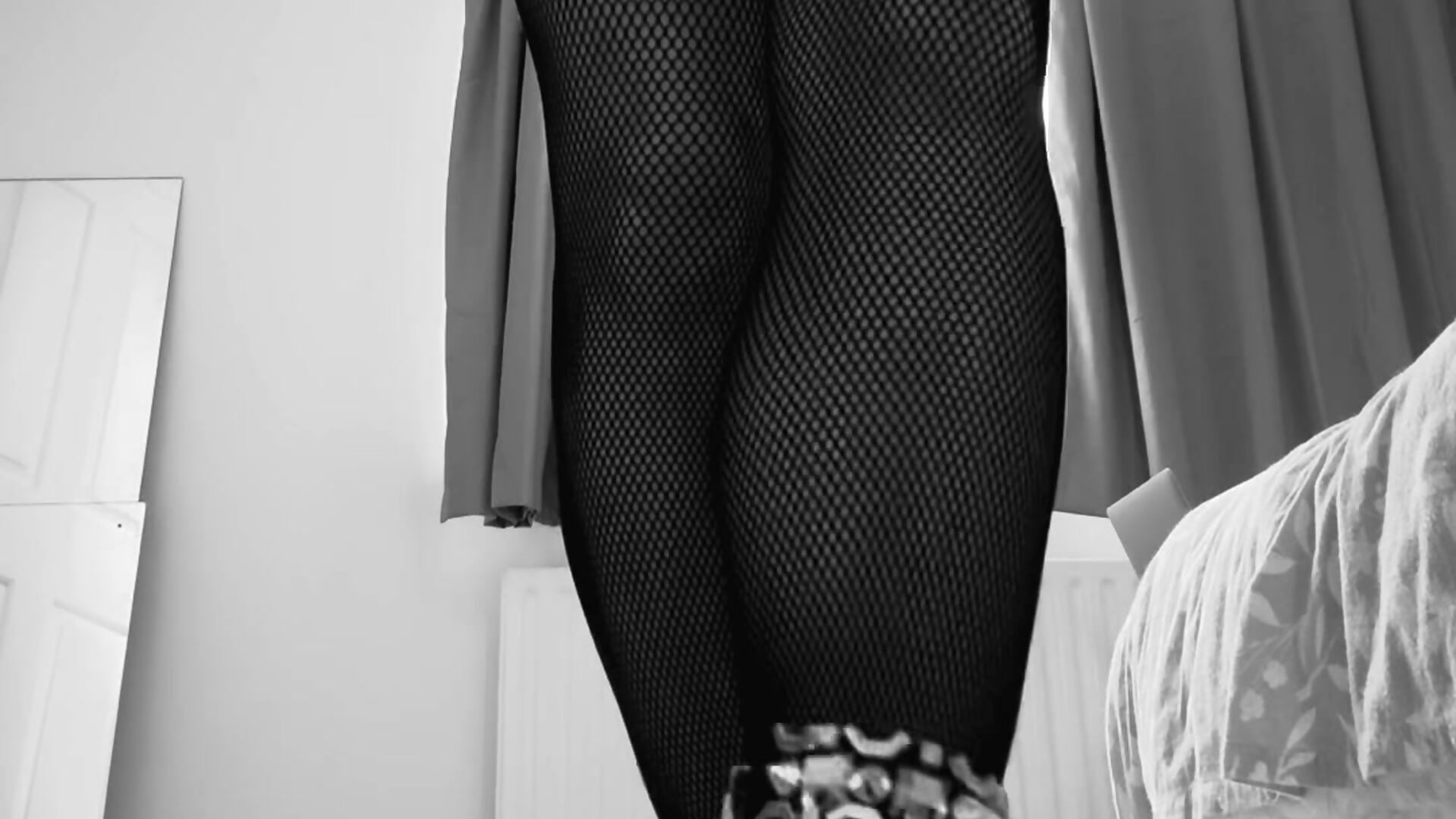 IMG_9456 - video by HomewreckingRoxy cam model