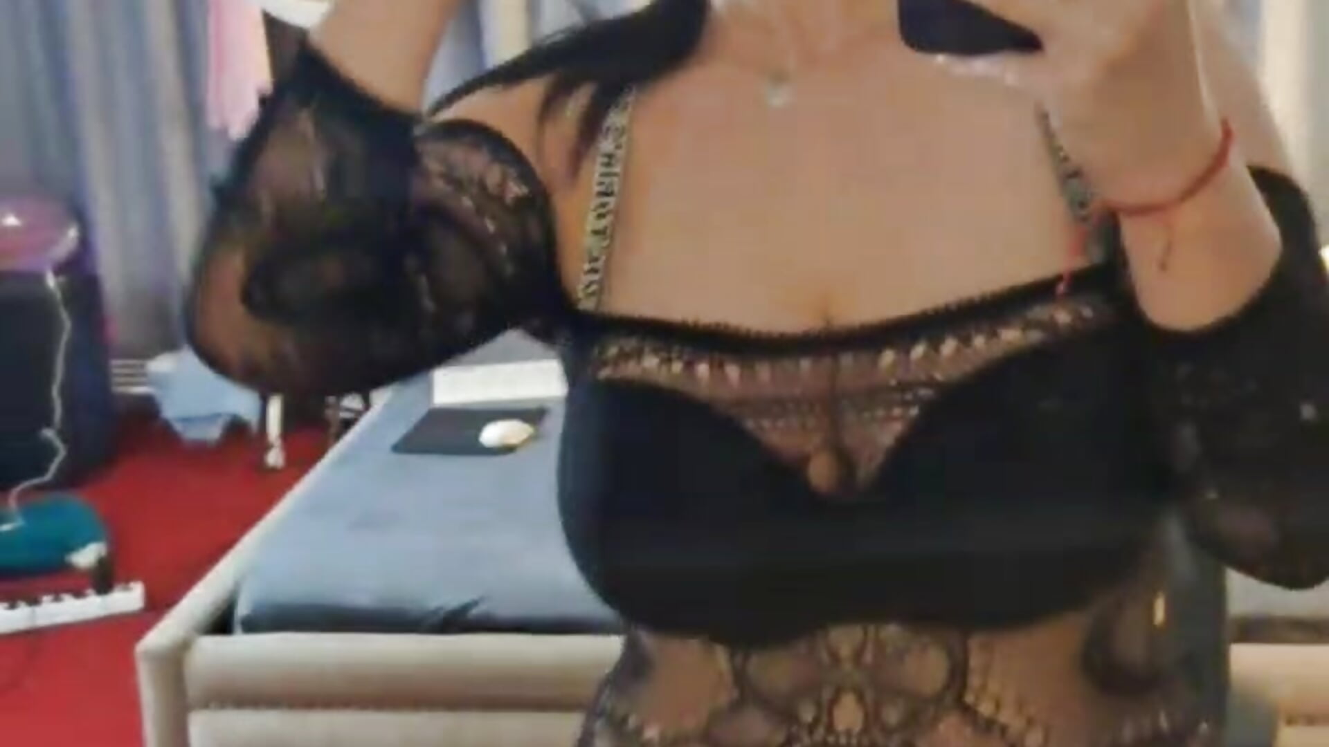 NEW FIT FOR U – video modela na kameri Sonya_Aysa