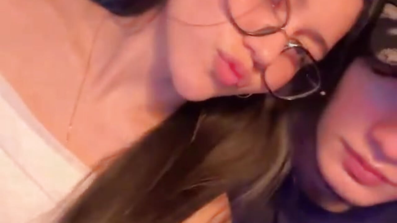 I LOVE YOUUU BABY . - video by sweetauracouple cam model