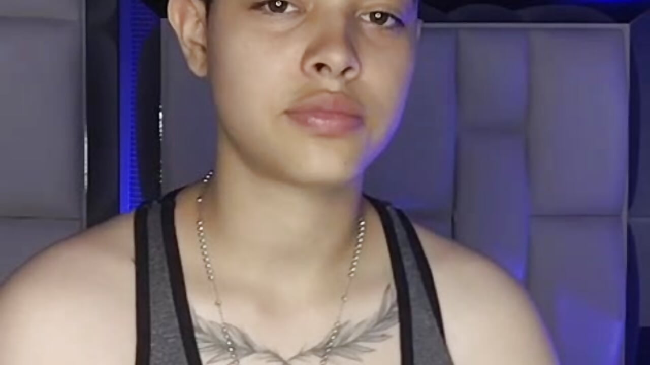 my first video im shy and natural never have had sex can you teach me? - Vídeo de lexa_gg18, modelo de vídeos