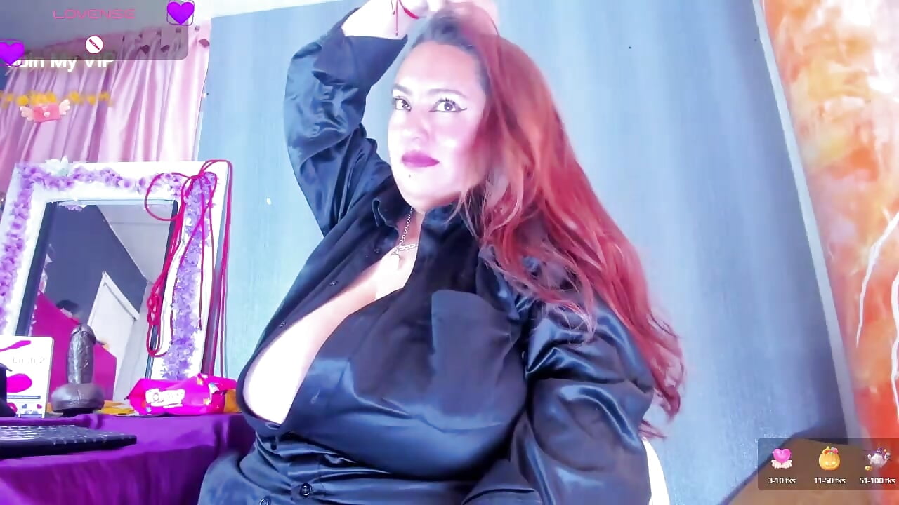 [20 May 10:33] Private Show - Streaptes Wife and play and cumming - vídeo de la modelo de cam Terra-Mega