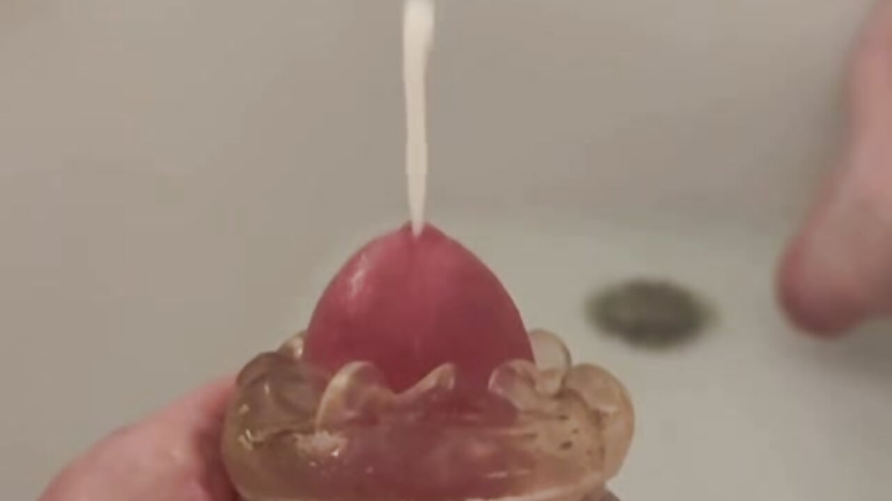 Shower cumming - video by kd9dash3point8 cam model