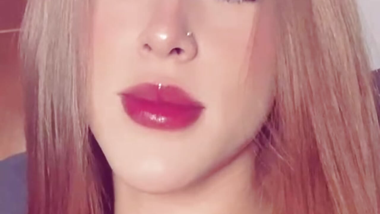 <3