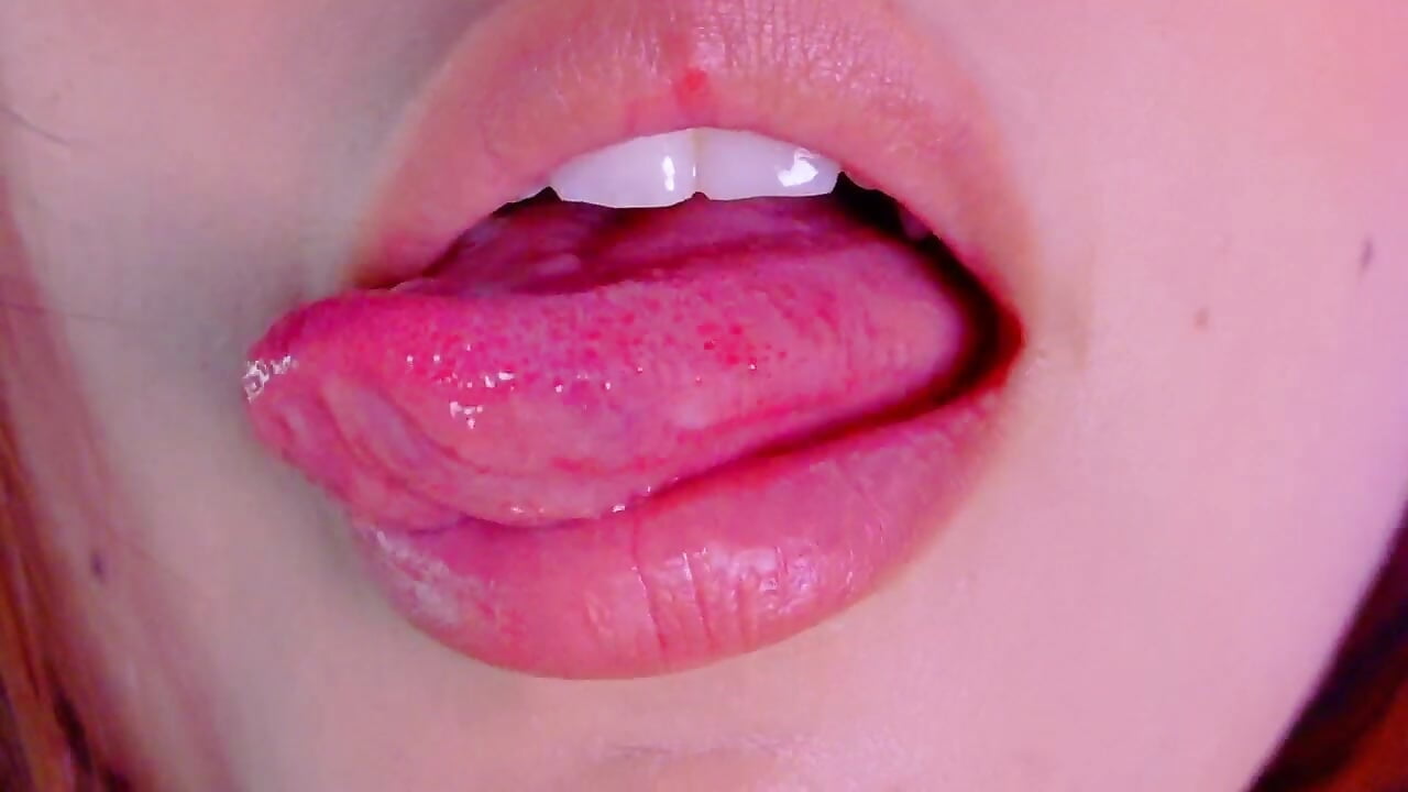 KISS ME💋 - video by HayleyRoss_ cam model