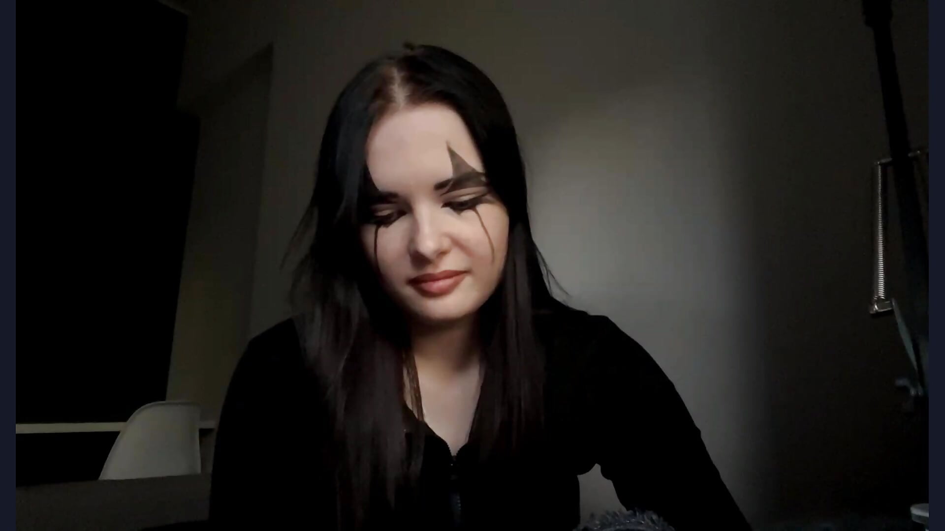 Making a cute face for you <3 — filmik AmbientInvalid, modela(-lki) na kamerkach