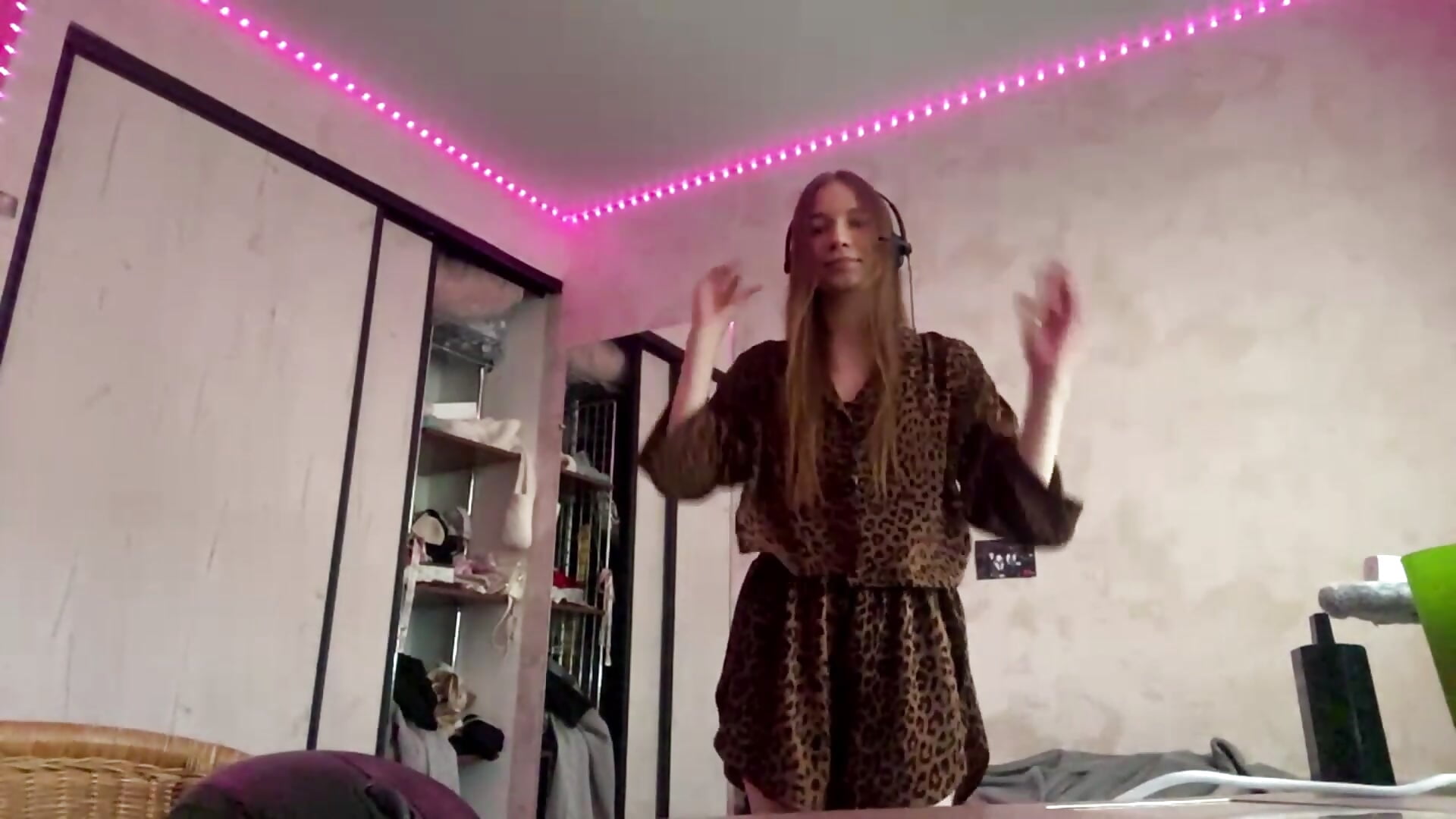 xD - video di Sonya_Solnarima modella di cam