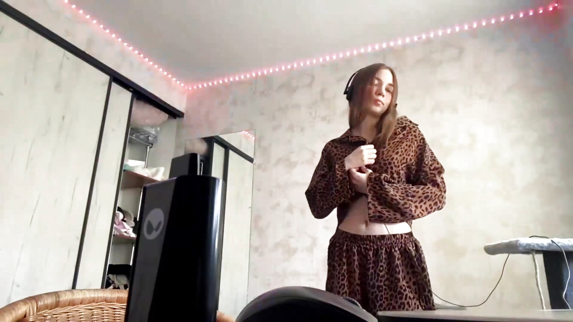 Dance dance dance - video di Sonya_Solnarima modella di cam
