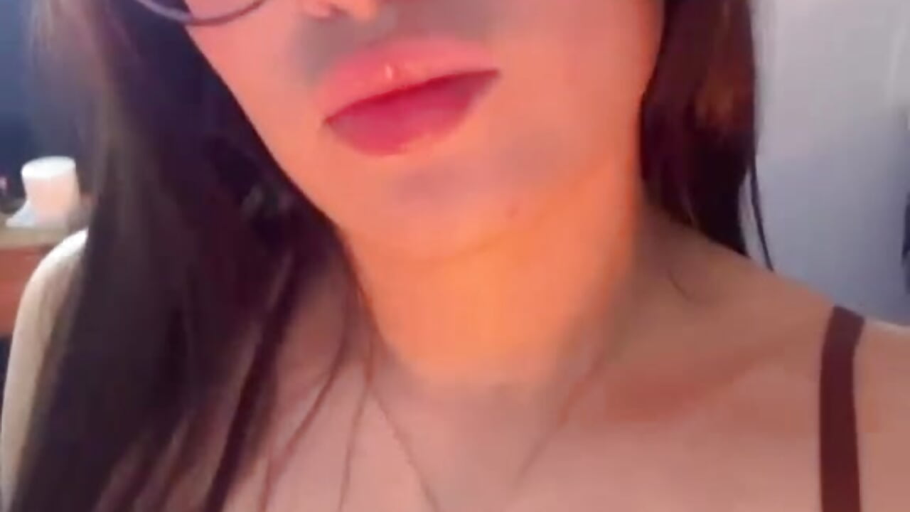Milaaaa 🍒 - video oleh model kamera Sweet_Milaa1
