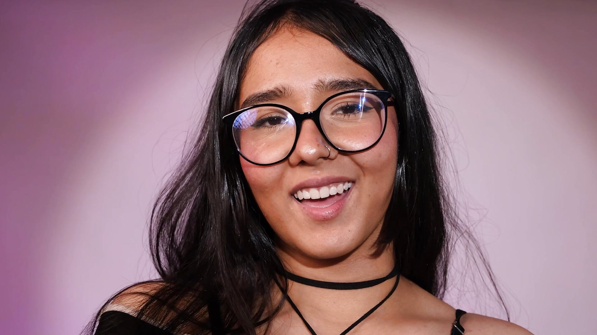 A sweet Violet 🌷 - Vídeo de VioletJoness_, modelo de vídeos