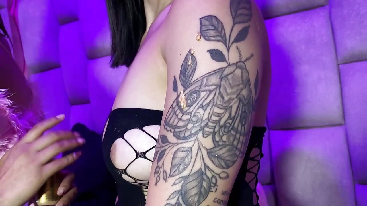 Tatto ♥ – video af Anal_Temptation cam-model