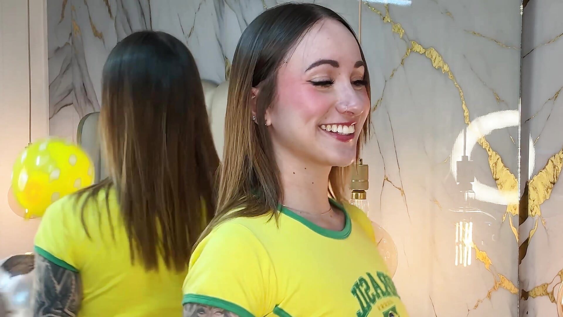 PLAY SEXY SOCCER – video af Hannah_Lane cam-model