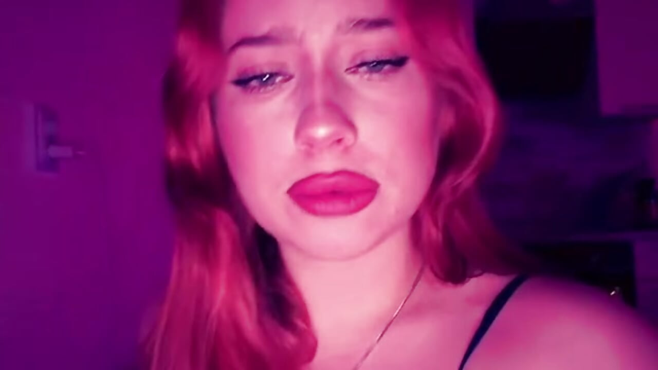 wooow - video by LunaTempt cam model