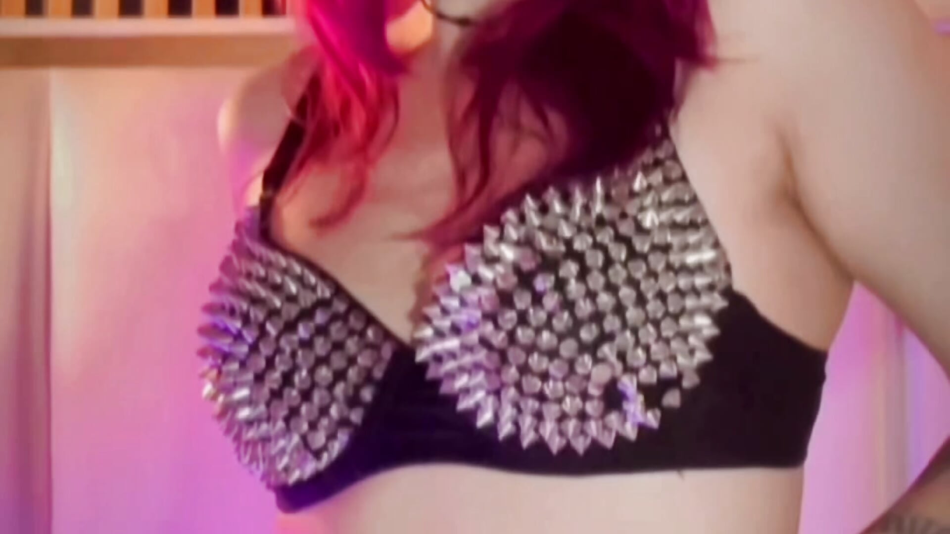 A little dance ☠️ - video by BlueElyxra cam model