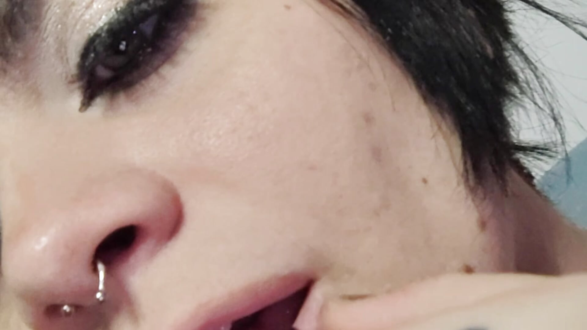 Piercings - video by EmoBoop27 cam model