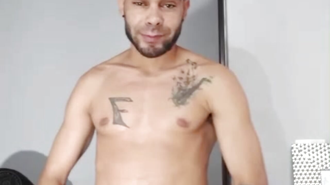 hello - فيديو من kevin_collins76 موديل الكام