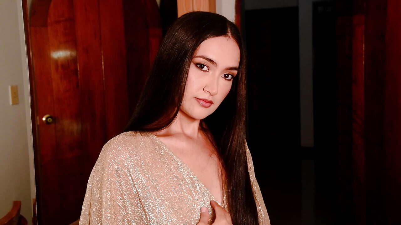 Sensuality🌹 - video by alma_sweeet cam model